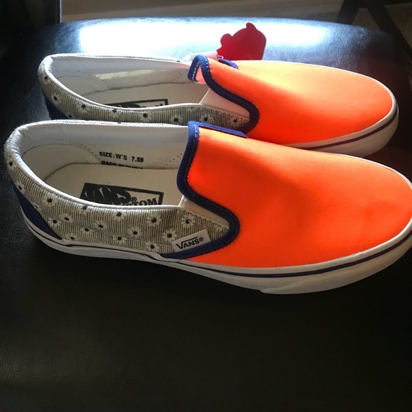 Custom made vans shoes. Size 7.5. - Picture 3 of 4